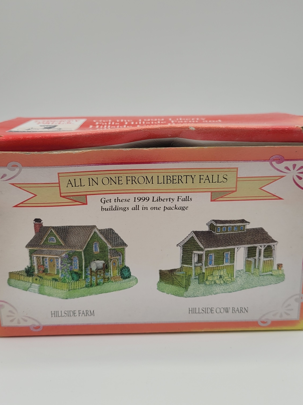 liberty All-in-One Hillside Farm & Cow Barn Set - Red Box